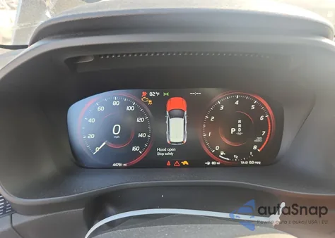 2019 Volvo Xc40 T5 Momentum из США, поврежденный, VIN YV4162XZ2K2012254